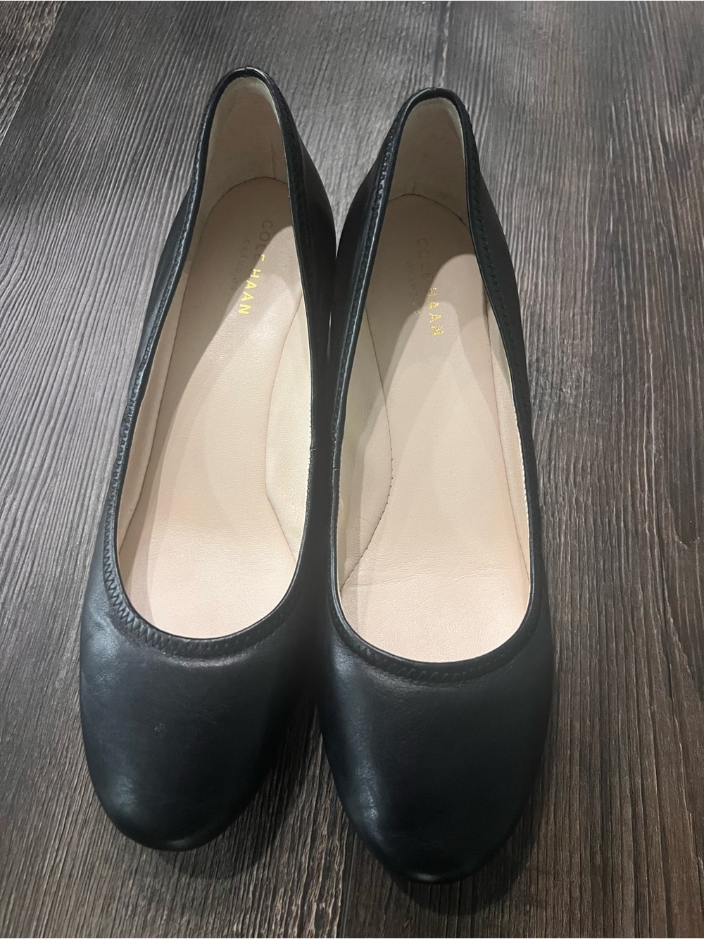 Cole Haan Black Leather Round-Toe Ballet Flats size 8.5